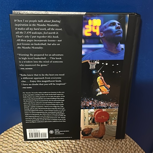 The Mamba Mentality: How I Play by Bryant Kobe (Hardcover) Intro by Phil Jackson - Picture 2 of 4